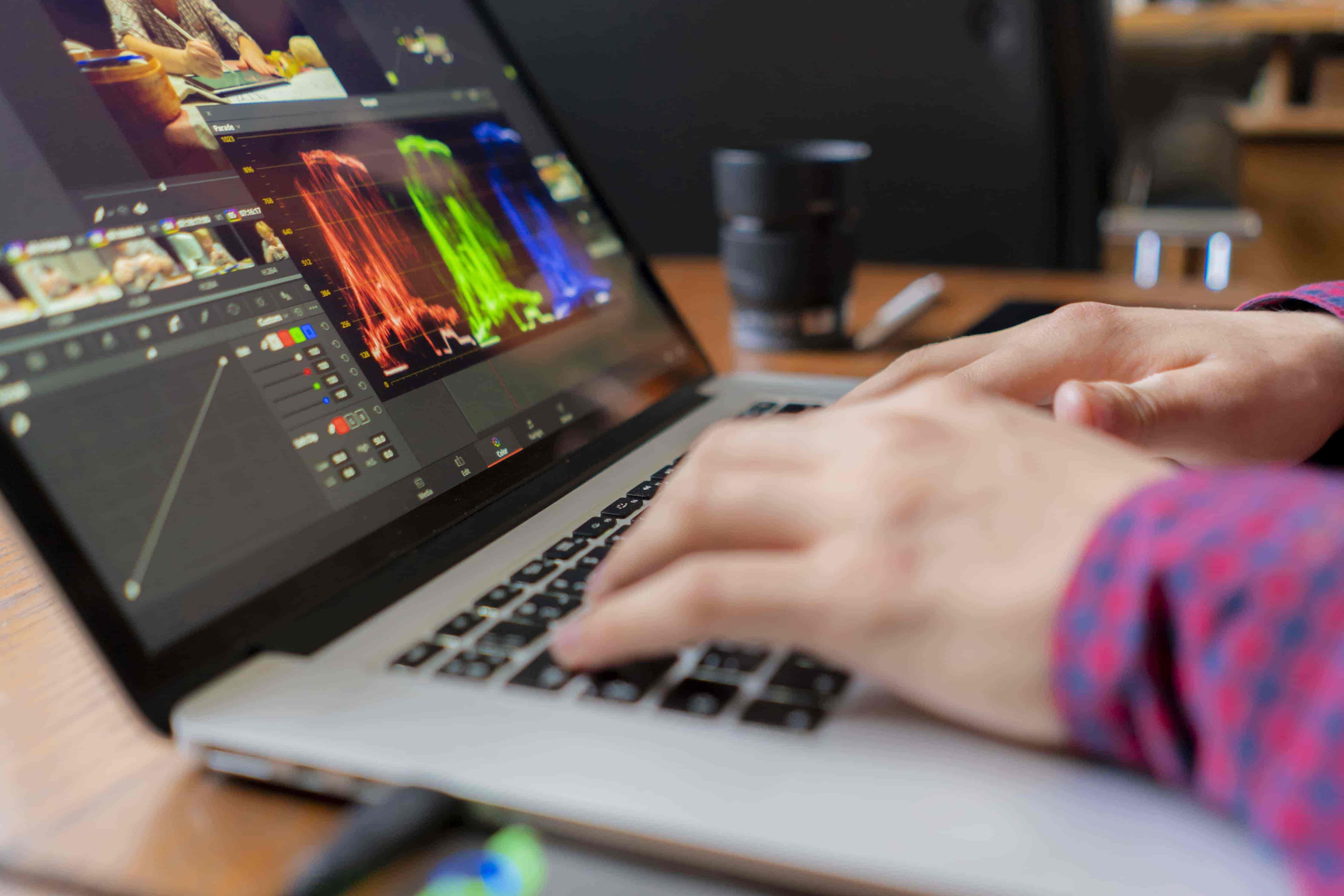 สร้างสรรค์คอนเทนต์โซเชียล